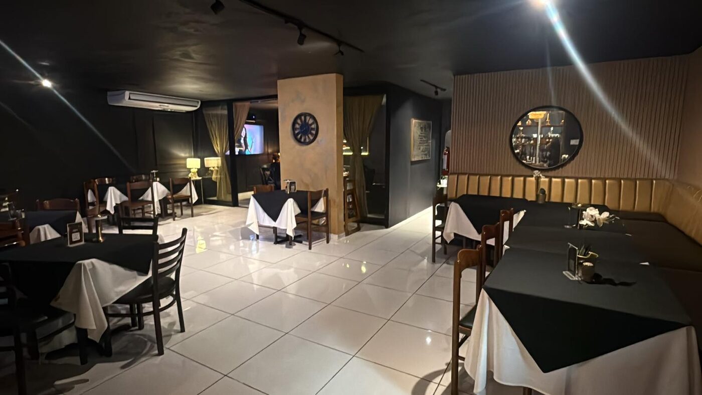Comedor principal de La Nueva Cobacha en Caparra Terrace, San Juan